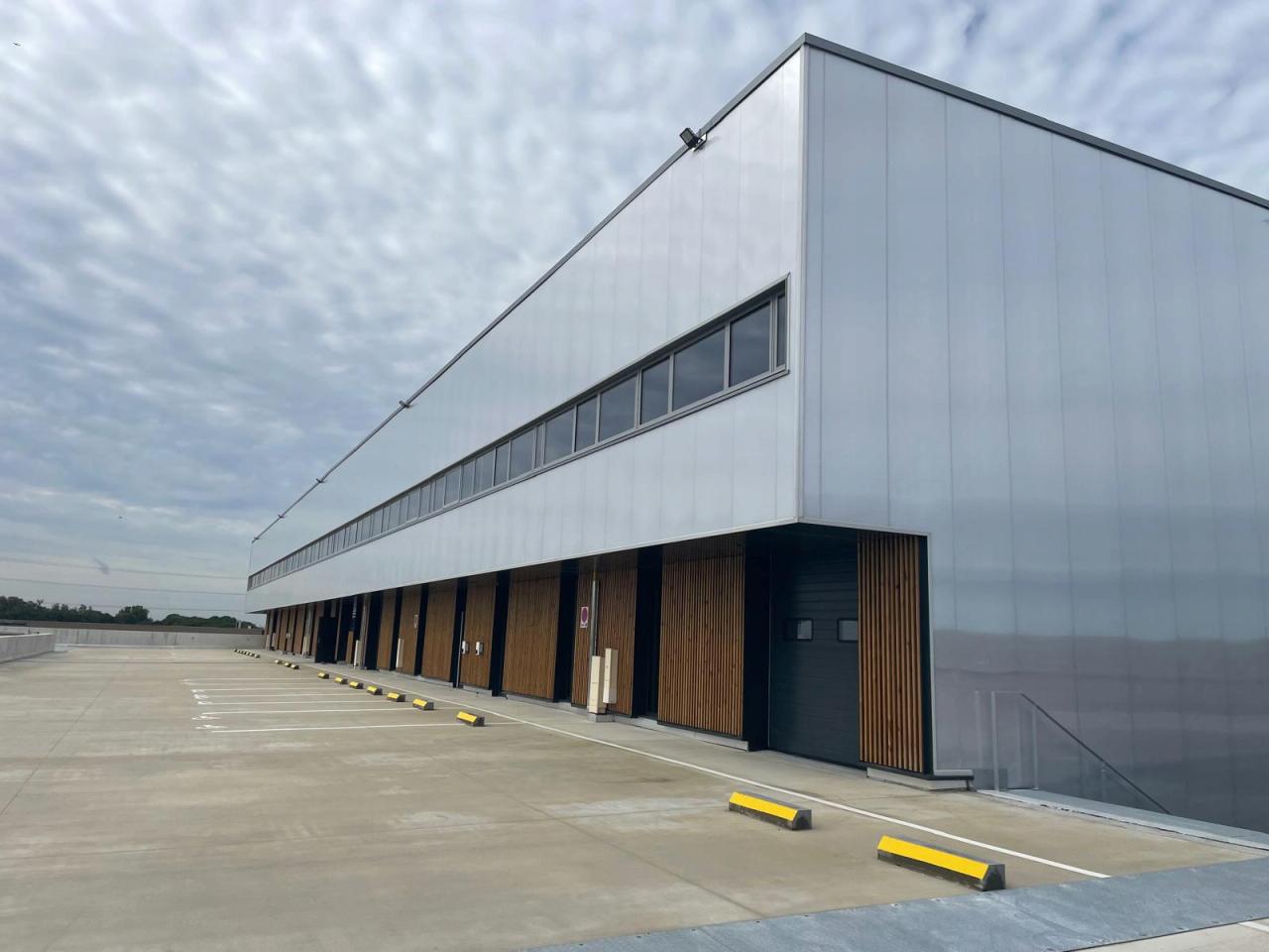 Local d'activité Tremblay-en-France 5849m² Location local d'activité Tremblay-en-France Seine-Saint-Denis OLACT2310107 0